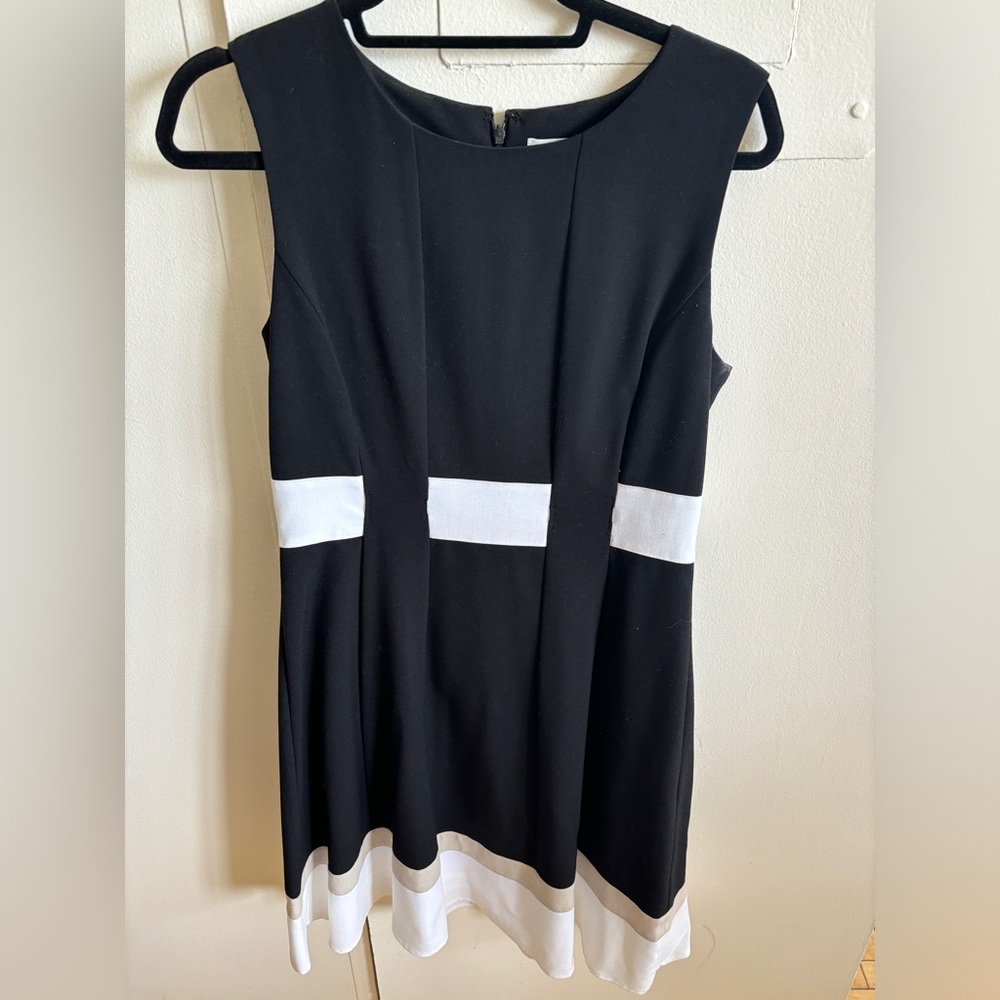Size 8 Calvin Klein knee length dress
